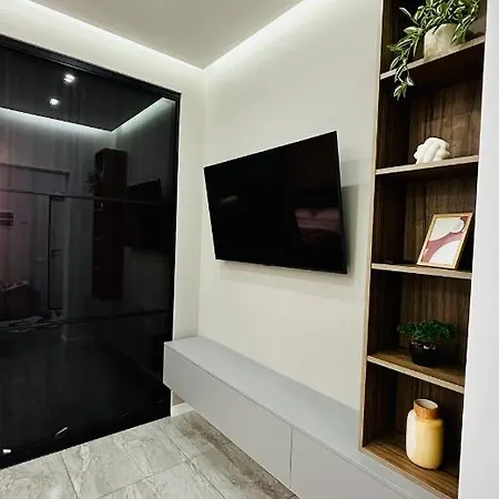 Modern Executive Apartment With Prime Location Kischinau Exterior foto